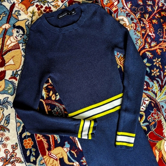Karen Miller Frill Hem Long Sleeved Dress - Picture 4 of 6
